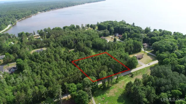 Leduc Rd, Manistique, MI 49854