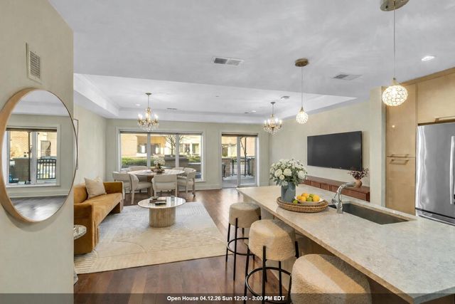 150 Henley Pl #205, Weehawken, NJ 07086