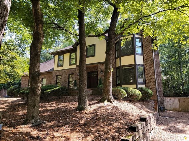 3746 Grand Forest Dr, Norcross, GA 30092