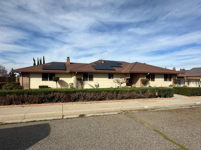 2391 Suncrest St, Atwater, CA 95301