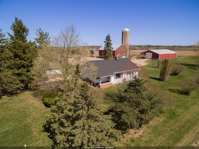 N992 MIDWAY RD, HORTONVILLE, WI 54944