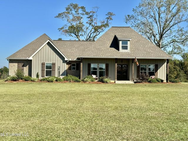 669 Burgetown Rd, Carriere, MS 39426