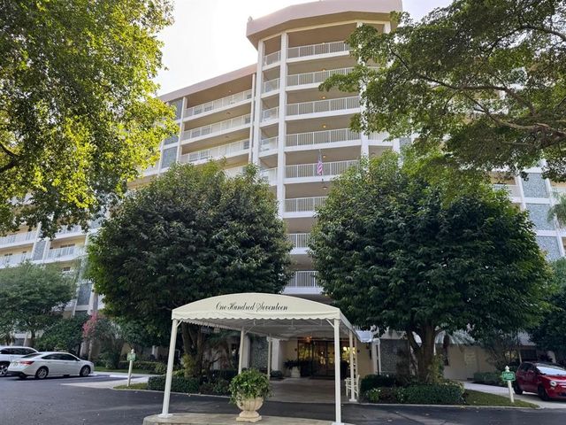 3499 Oaks Way #907, Pompano Beach, FL 33069