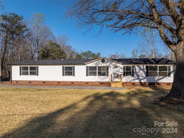 1374 Clarence Beam Rd, Cherryville, NC 28021