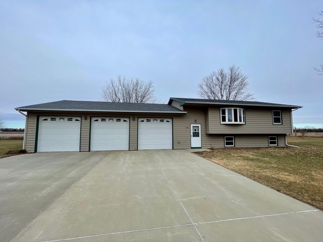 1155 School St, Lake Andes, SD 57356