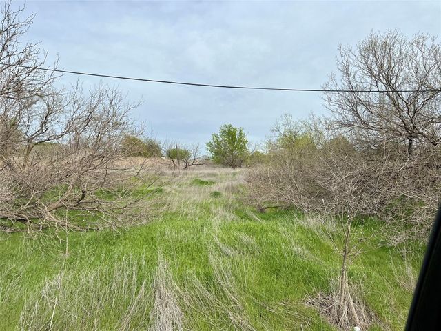 Homestead Ln, Wichita Falls, TX 76305