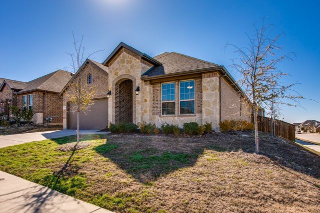 2499 San Marcos Dr, Forney, TX 75126