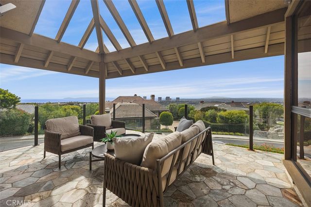 39 Harbor Ridge Dr, Newport Beach, CA 92660