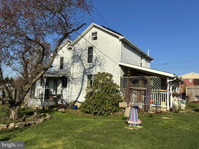 548 Huston St, Flemington, PA 17745