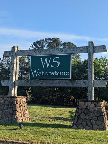 206 Waterstone Dr, Benton, TN 37307