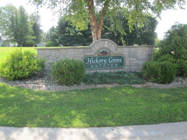 Hickory Grove Dr, Jerseyville, IL 62052