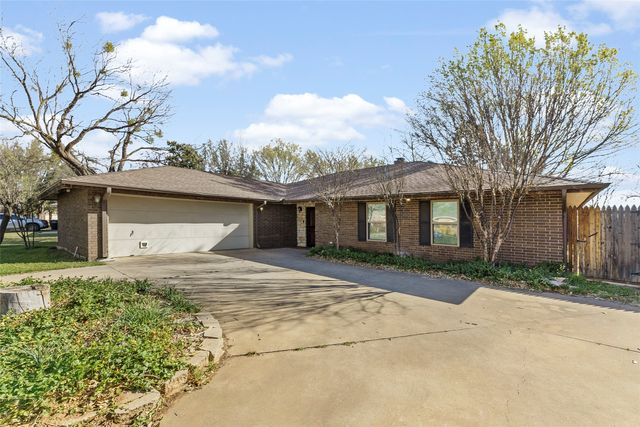 1757 Bent Tree Dr, Abilene, TX 79602