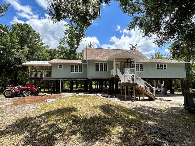 1183 NW Girl Scout Rd, Arcadia, FL 34266