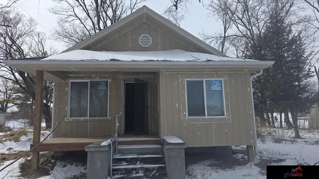 3918 N  26th Ave, Omaha, NE 68111