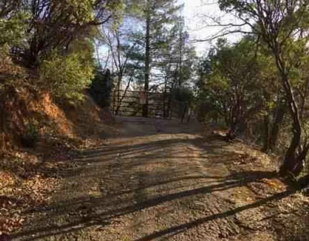 20773 Rockledge Rd, Lakehead, CA 96051