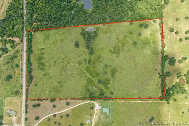 Holiday Rd, Ardmore, OK 73401