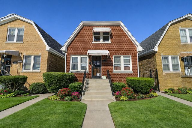 4440 W  Iowa St, Chicago, IL 60651