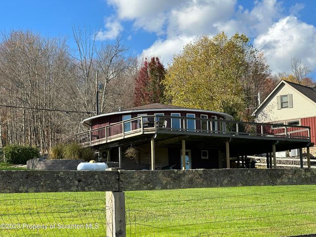 568 State Route 2067, Clifford Township, PA 18470