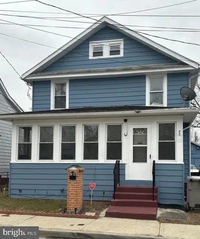 28 E  Adams St, Paulsboro, NJ 08066