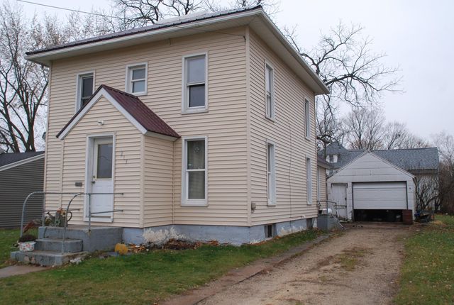 213 S  Guilford St, Sumner, IA 50674