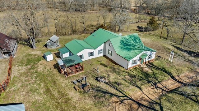 12743 Lane Place Rd, Rogers, AR 72756