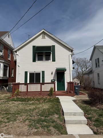 1620 Smith St, Burlington, IA 52601