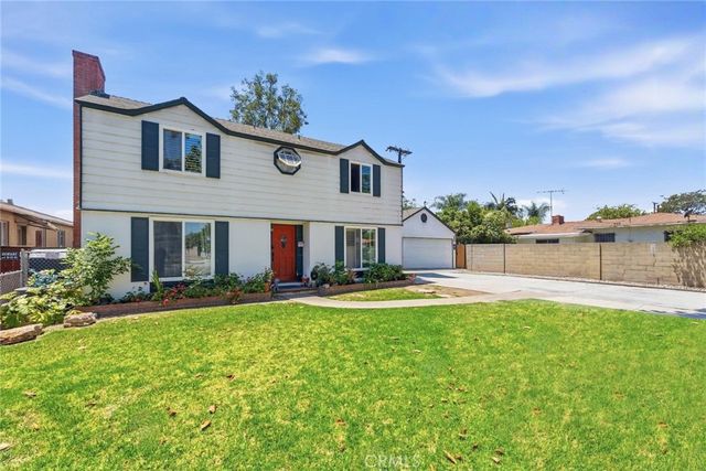 1514 E  4th St, Santa Ana, CA 92701