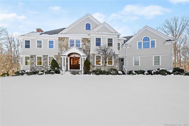 122 Journeys End Rd, New Canaan, CT 06840