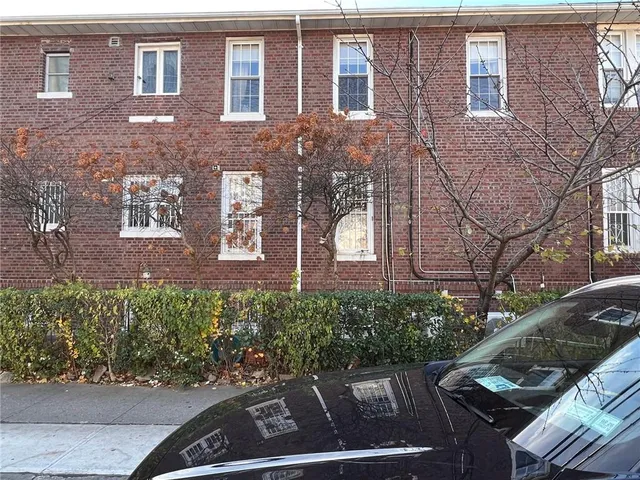1201 E  10th St, Brooklyn, NY 11230