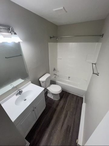 699 Robinson Ln #705-2B, Wilmington, DE 19805