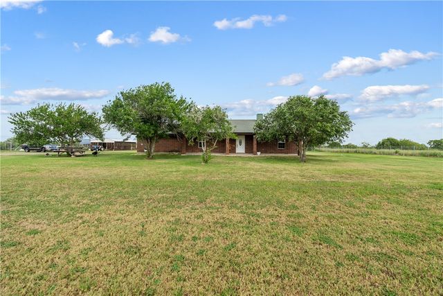 8097 County Road 4339, Taft, TX 78390