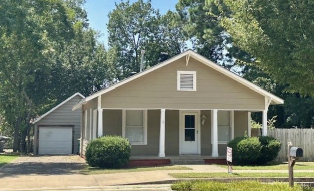 911 N  El Paso Ave, Russellville, AR 72801