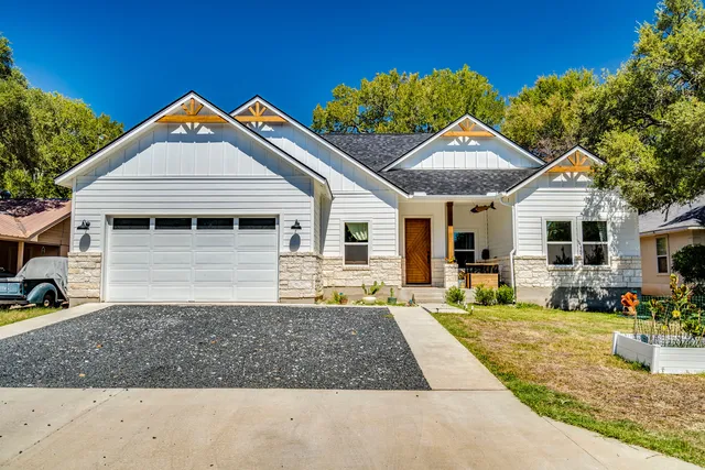 157 Augusta Dr, Wimberley, TX 78676
