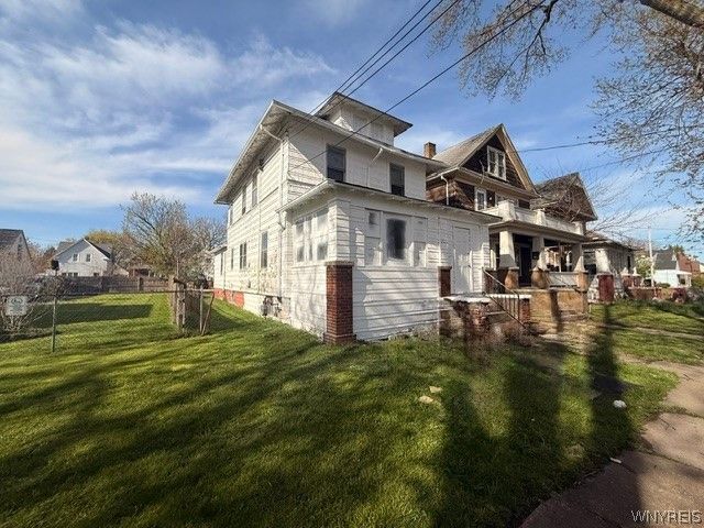 2020 Forest Ave, Niagara Falls, NY 14301