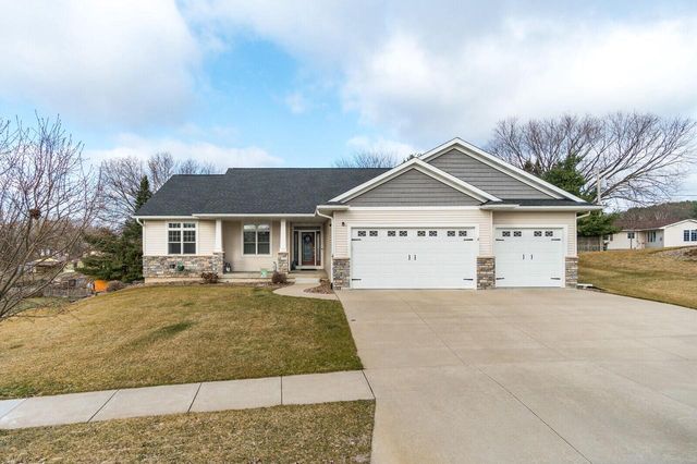 404 Russell DRIVE SOUTH South, Holmen, WI 54636