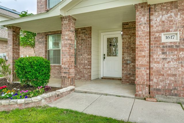 1617 Withers Way, Krum, TX 76249