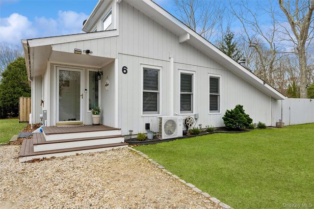 6 Montauk Boulevard, East Hampton, NY 11937