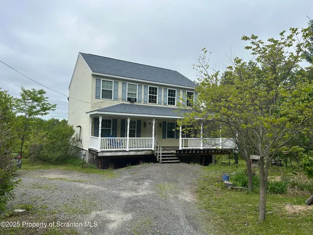 507 McLean Bell Mountai, Scranton, PA 18508
