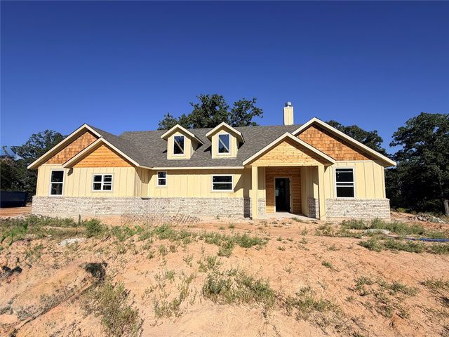 Duncan Leo Ln, Poolville, TX 76487