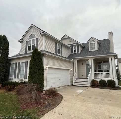 1184 York Ave, Howell, MI 48843