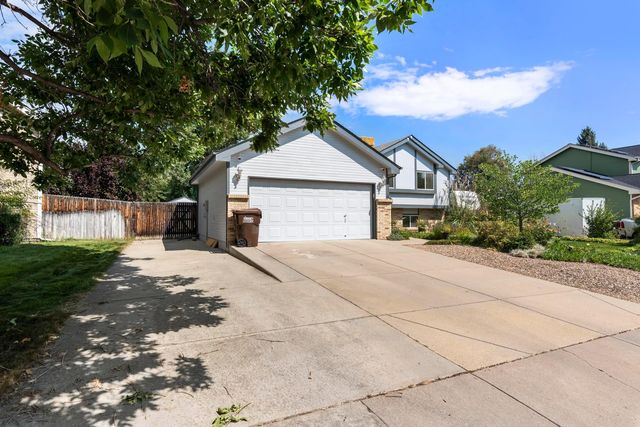 1471 Stonehaven Ave, Broomfield, CO 80020