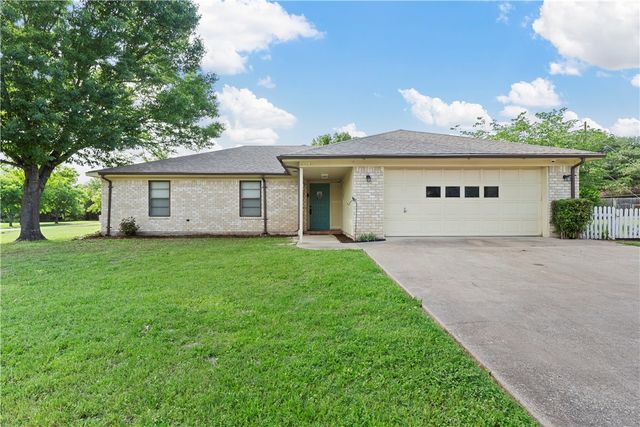 488 Maywood Dr, Woodway, TX 76712