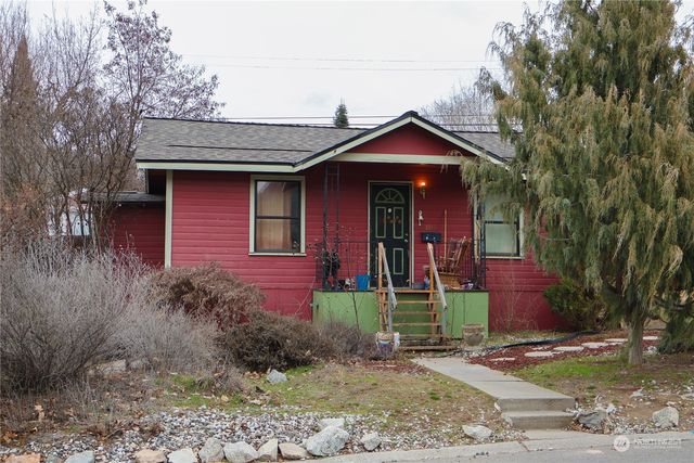 803 Cedar Street, Coulee Dam, WA 99116