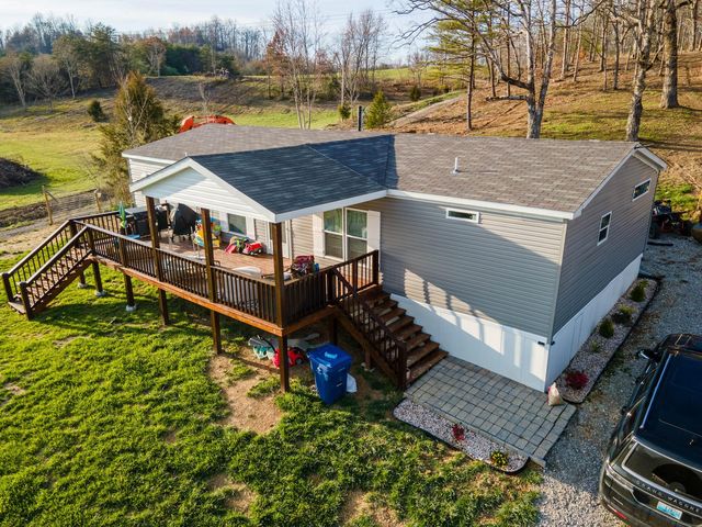 748 Victor Mitchell Rd, London, KY 40741