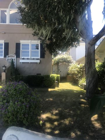 515 Hillcrest Ave, Pacific Grove, CA 93950