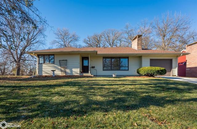 746 S  Central St, Forest City, IA 50436