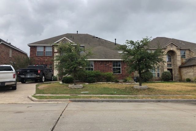 7906 Greengate Dr, Dallas, TX 75249