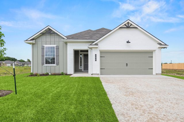 106 Jenjira Way, McGregor, TX 76657