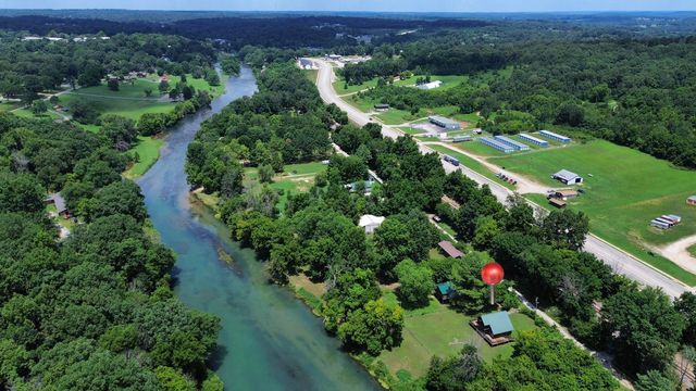 231 Spring Lake Dr, Mammoth Spring, AR 72554