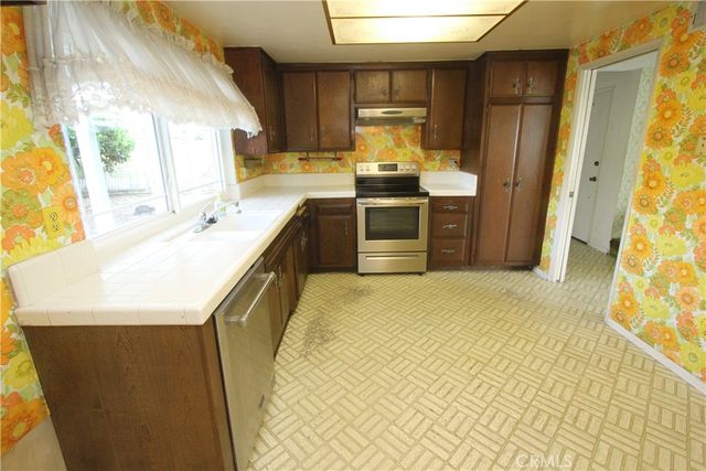 13411 Milan St, Westminster, CA 92683